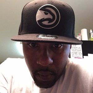 Meet your Posher, Gregory